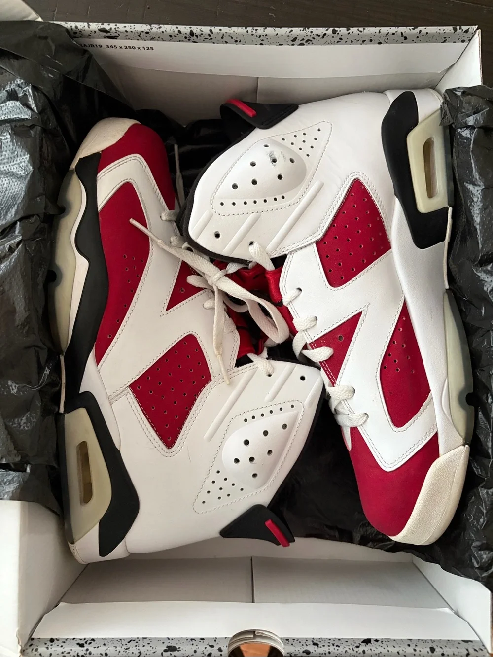 Jordan retro 6 carmin 2013 edition worn twice
